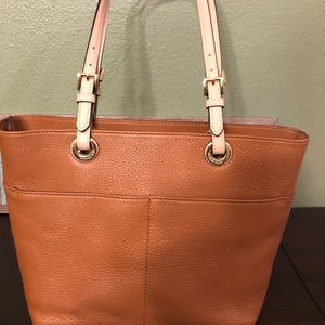 Michael Kors Bedford Pocket Tote.